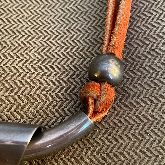 Silver Creations Agate Leather Necklace - Picture 6 of 15